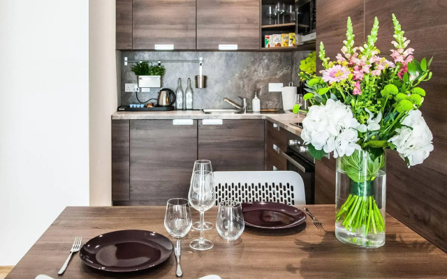 Hampton Suites Serviced Apartments