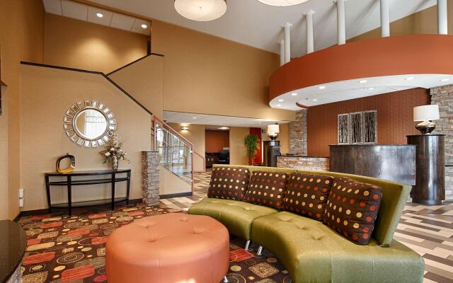 Best Western Luxbury Inn Fort Wayne