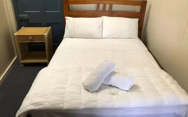 Goondi Hill Hotel