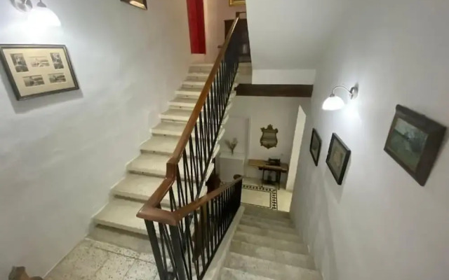Maleth House