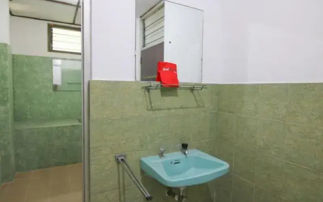 Reddoorz Syariah Near Akademi Kepolisian 2