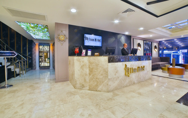 Lion Hotel