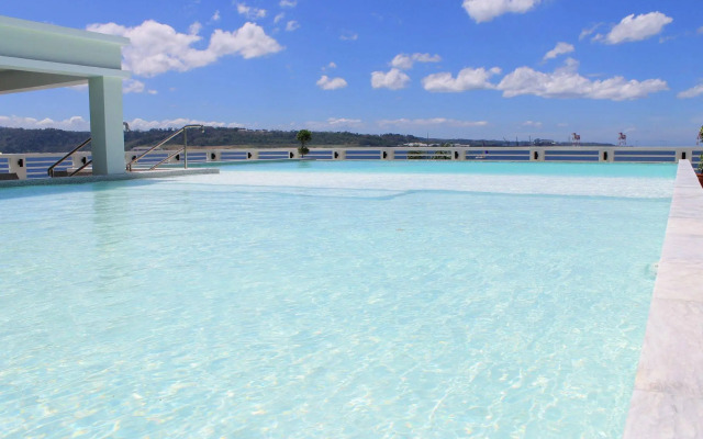 Terrace Hotel Subic Bay