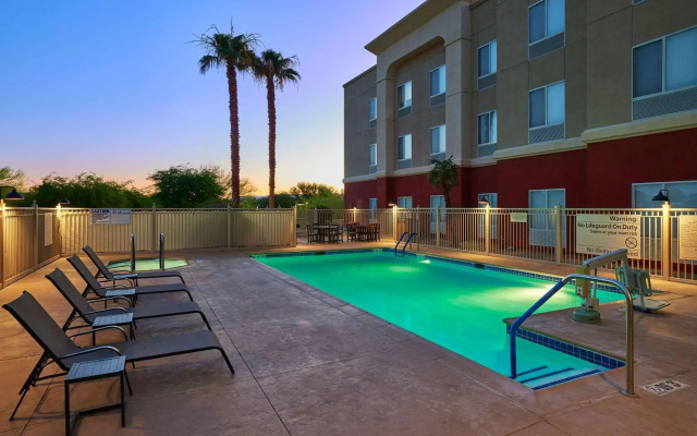Hampton Inn & Suites Ridgecrest