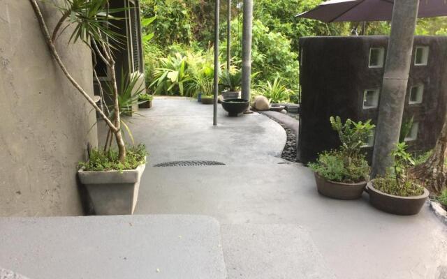 Earthship Daintree