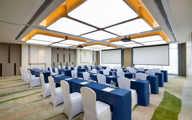 Holiday Inn Zhengzhou Riverside By Ihg