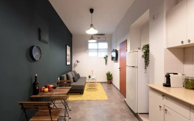 Stylish Studio Apartments on Dizengoff