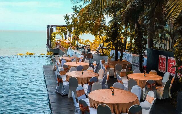 Golden Tulip Balikpapan Hotel & Suites