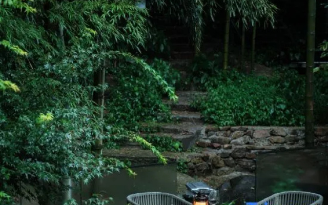 Stream in Cloud Resort Hotel – Outside – Huzhou