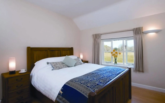 Rose In Vale Country House Hotel