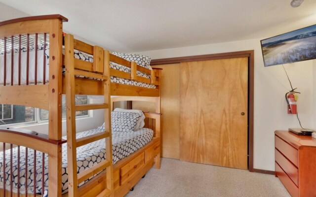 Pinewood Inn #2093 by Big Bear Vacations