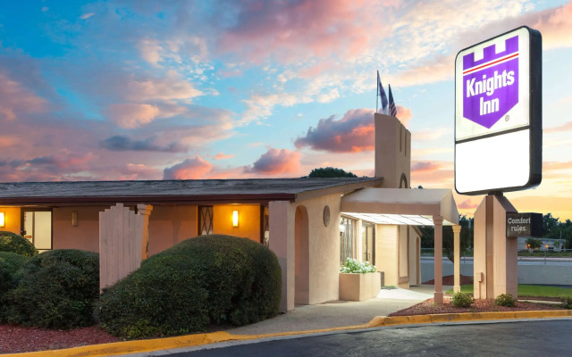Knights Inn Tucker