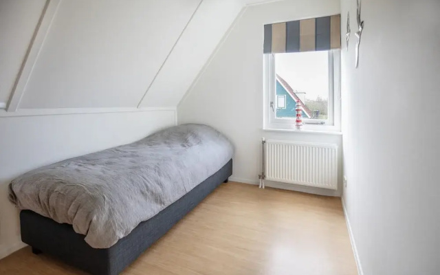 Detached Holiday Home near Grevelingenmeer Lake