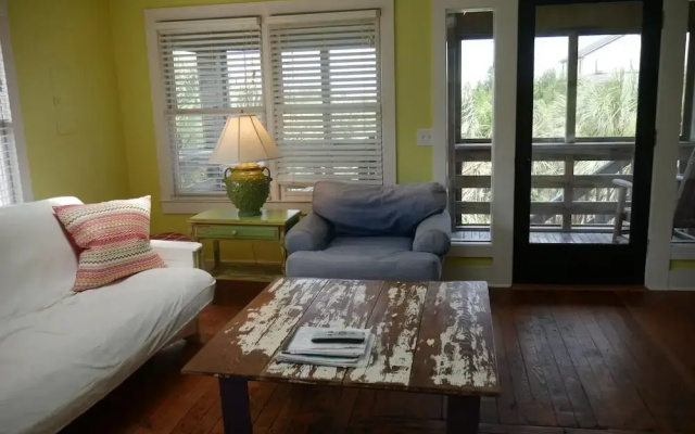 Plum Crazy Up - 2 Br Townhouse