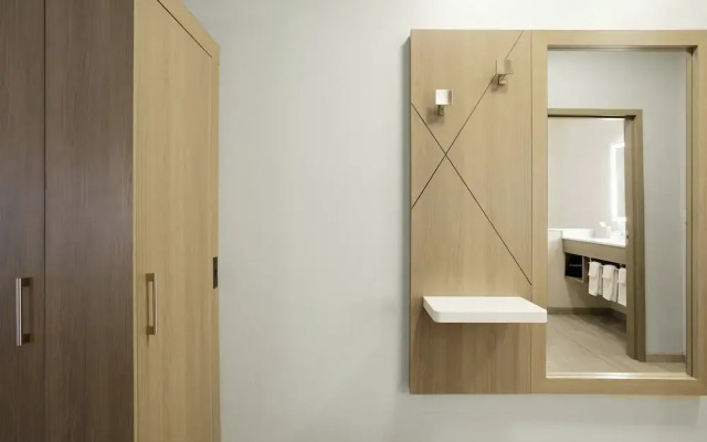 Holiday Inn Express & Suites Hotel Mazatlan by IHG