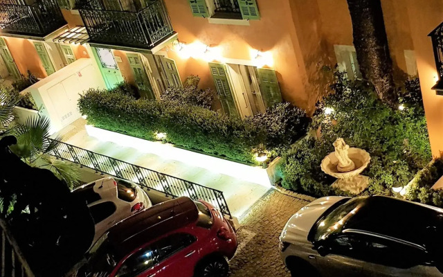 Hotel Oasis