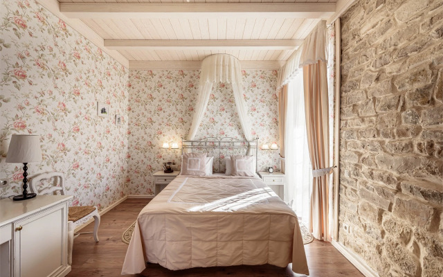 Отель Империал & Champagne-spa