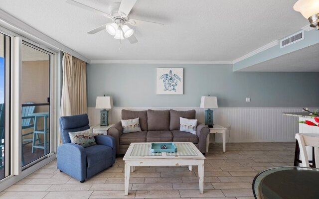 Pelican Beach 2009 1 Bedroom Condo