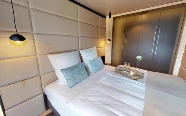 White Pearl Apartment 2.03