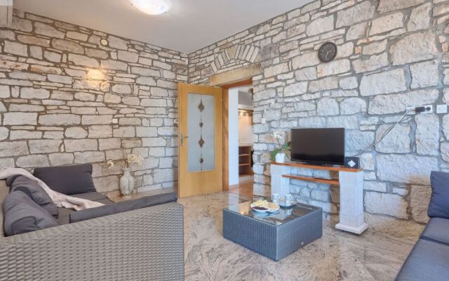 House Blog 2 Dorio