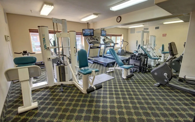 Gateway Lodge 5073