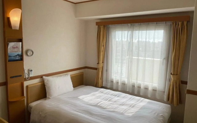 Toyoko Inn Osaka JR Noda Ekimae