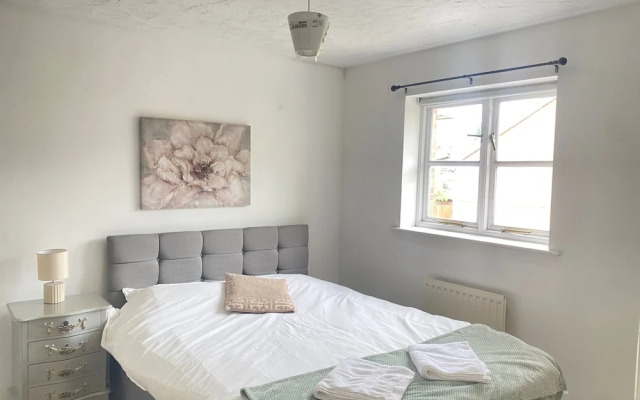 London Dream House - 4 Bedrooms