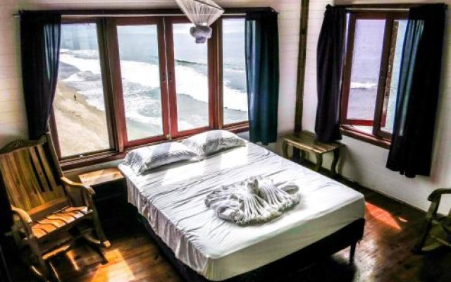 Magnific Rock - Surf Resort & Yoga Retreat Nicaragua - Hostel