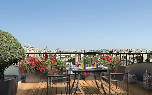 La Clef Champs-Elysees Paris by The Crest Collection