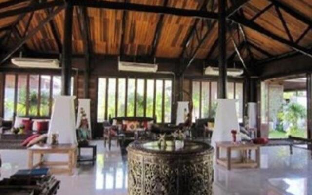 Chivaree Hotel And Resort