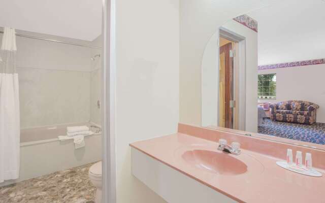 Days Inn by Wyndham Hardy