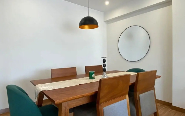 Incredible 3BR With Balcony in Miraflores