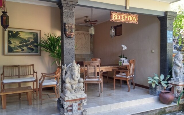 Nusa Indah Bungalows & Villa