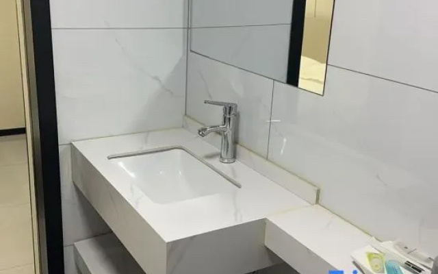 Zhehao Hotel – Bathroom – Lianyungang