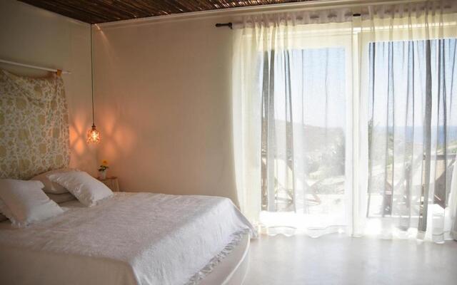 Elefthia Syros Exclusive Suite