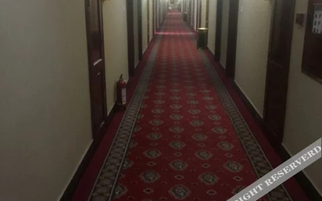Yunlong Hotel