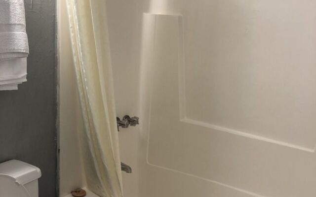 Scottish Inns Locust Grove