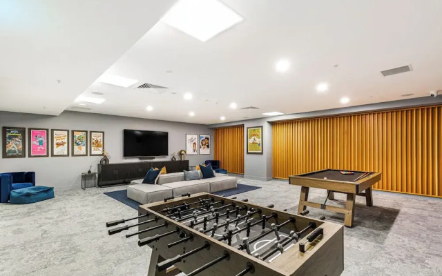 Chic 1Br Apt With Pool And Gym Perks