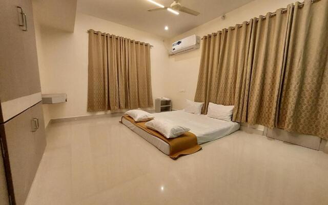 Srirangam Service Apartment