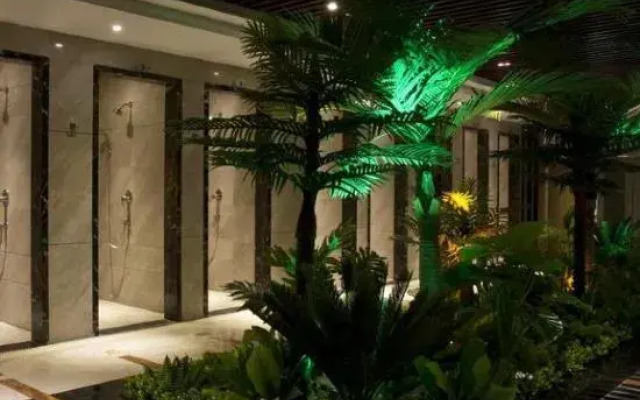 Holiday Sunshine Business Hotel