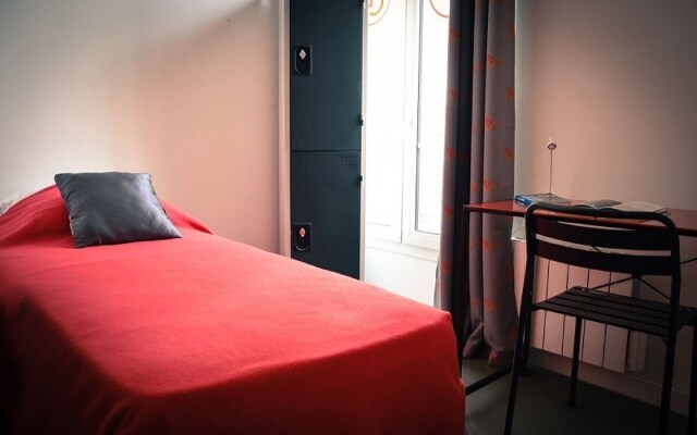 Beautiful Belleville Hostel & Hotel