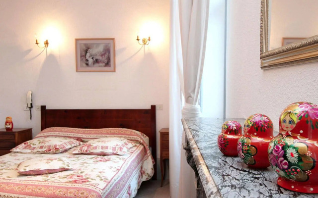 Logis Hotel le Prieure