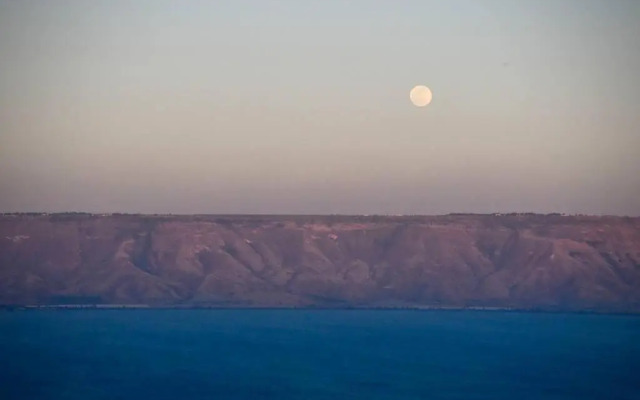 Sea of Galilee Tiberius apartment with panoramic sea view