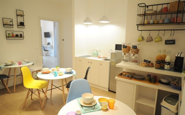 The Corner 180 Suite