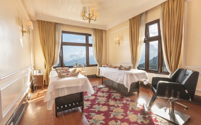 The Elgin Mount Pandim, Pelling