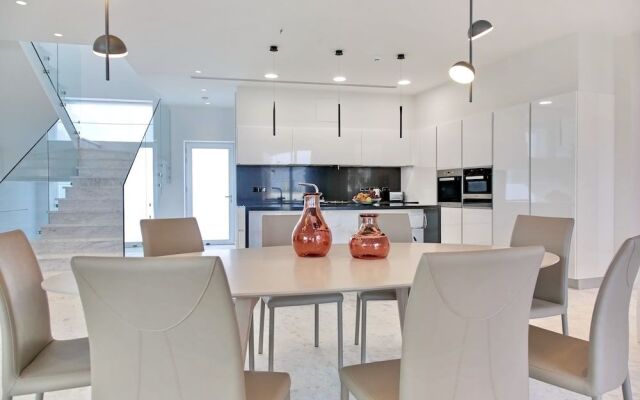 Sea Pearl Beachfront Elite Residences