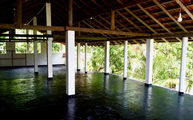 Siri Medura Surf Yoga Meditation Guesthouse And Hostel