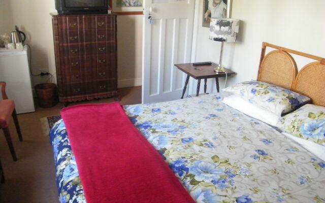 Valley Guest House