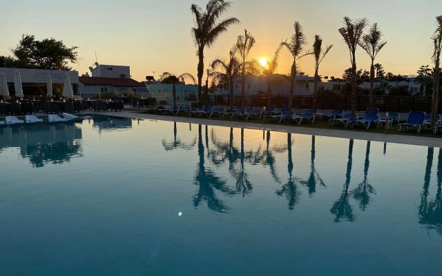 Kyknos Beach Hotel & Bungalows - All Inclusive