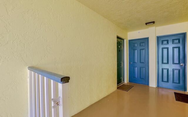 Luxurious Beachfront Condo With Glorious Ocean Views